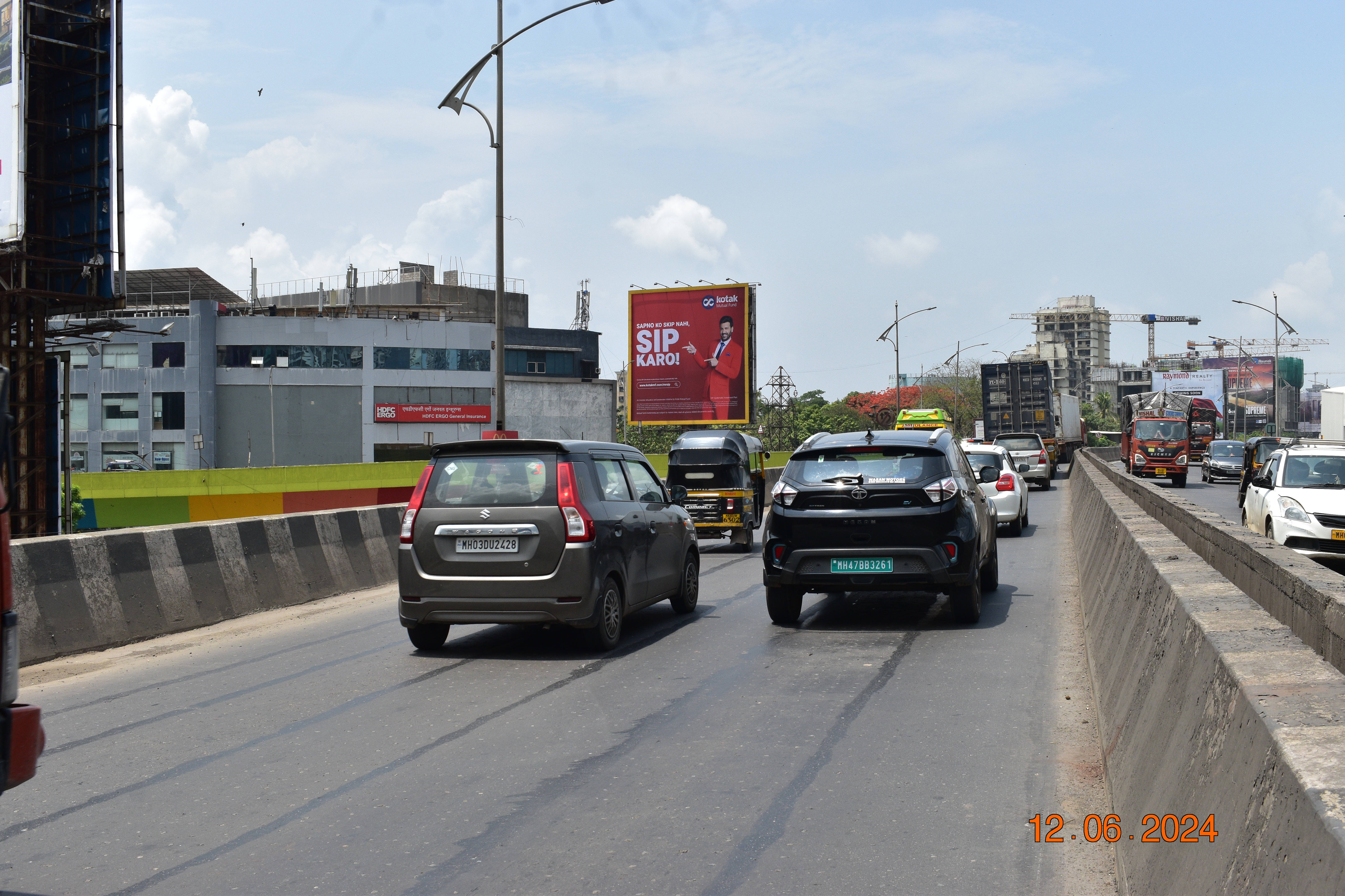 Thane Kapurbavdi Flyover LHS hoarding